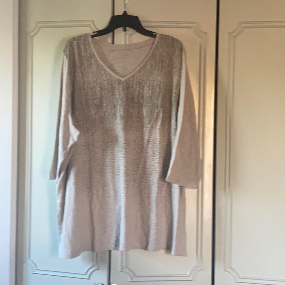 3/4 sleeve tan shirt